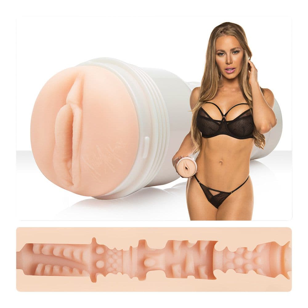 Fleshlight Girls Nicole Aniston Fit  -  Masturbator - Sexshop.dk