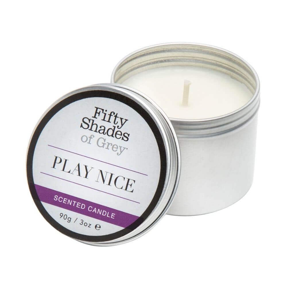 Fifty Shades of Grey - Play Nice Vanilje Massagelys - Winkwink.dk